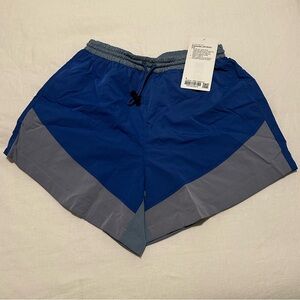 Lululemon Evergreen HR Short 4.5”